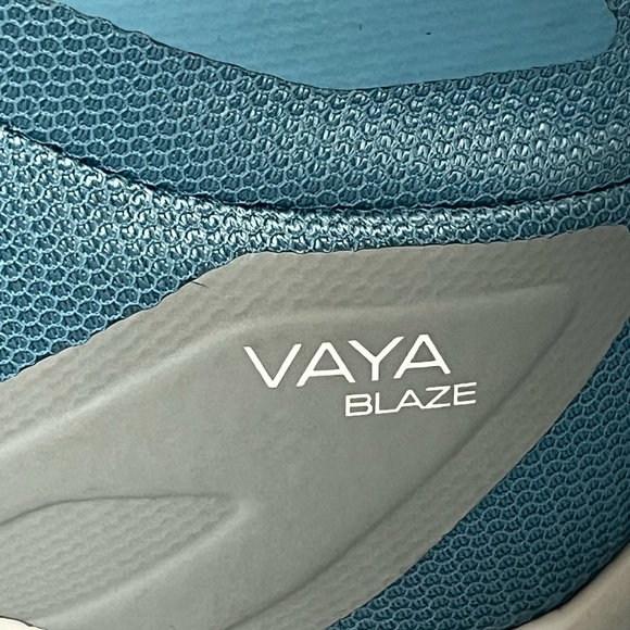 Salomon Woman's Vaya Blaze Blue Gray Mid-Top Hiking Waterproof Winter Boots SZ 7 - Picture 9 of 13